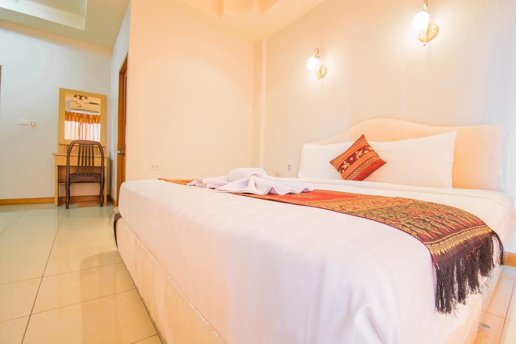 Arya Inn Pattaya Beach Hotel Номер фото