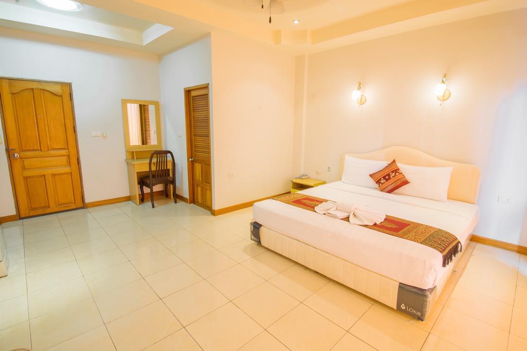 Arya Inn Pattaya Beach Hotel Номер фото